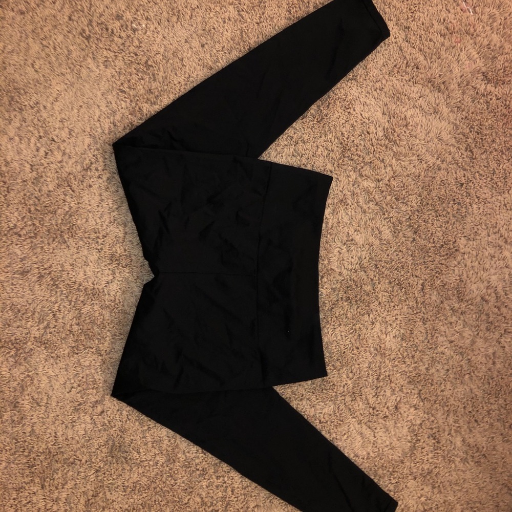 Fabletics black athletic leggings